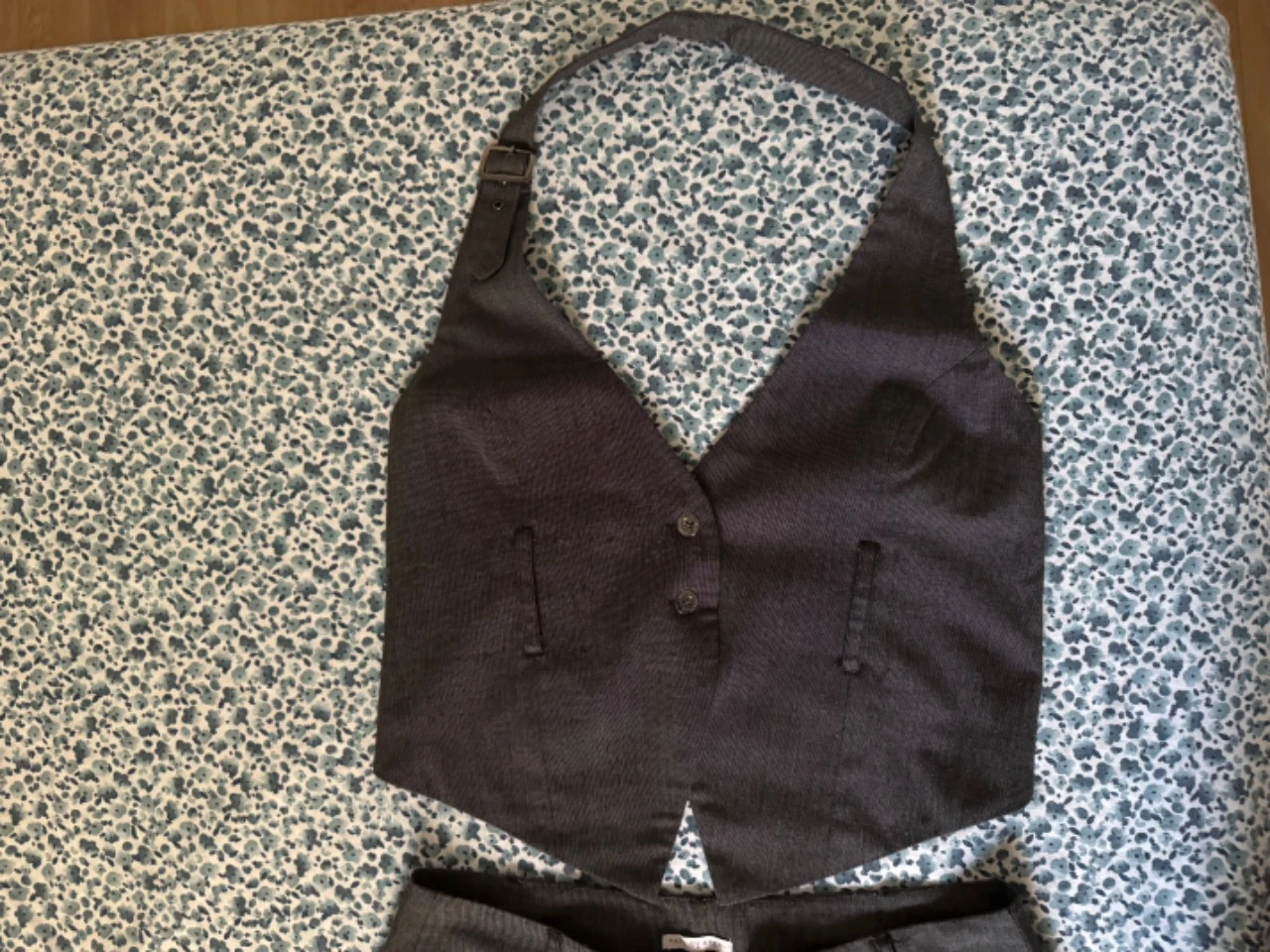 Ensemble pantalon/gilet T42 fr – photo 2